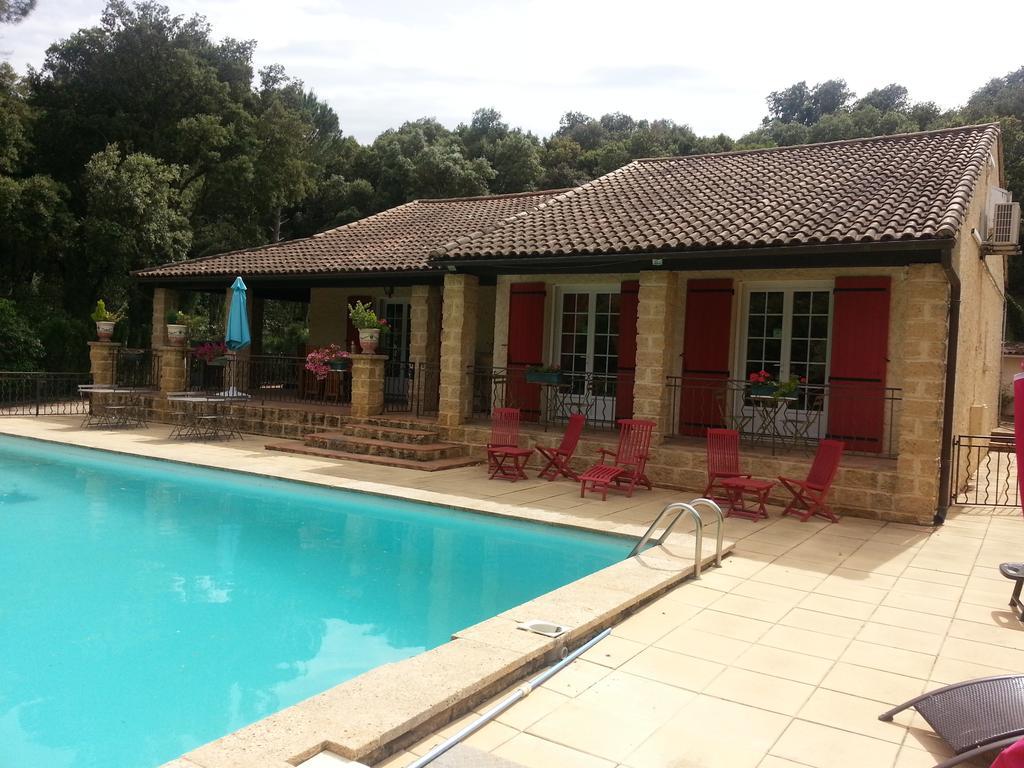 La Combe Joseph Bed & Breakfast Remoulins Exterior foto